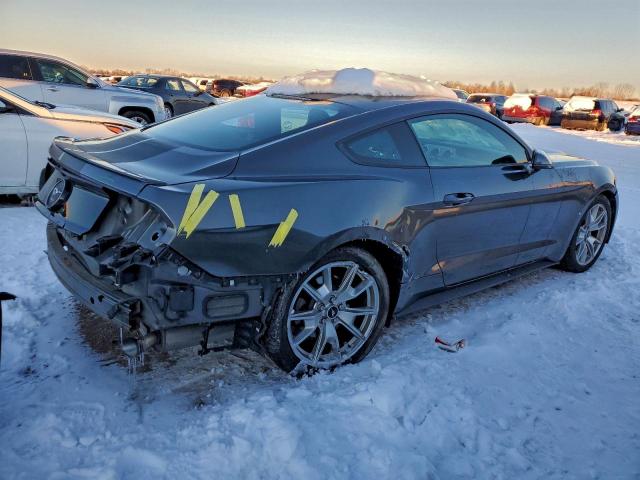 Ford Mustang Image 4