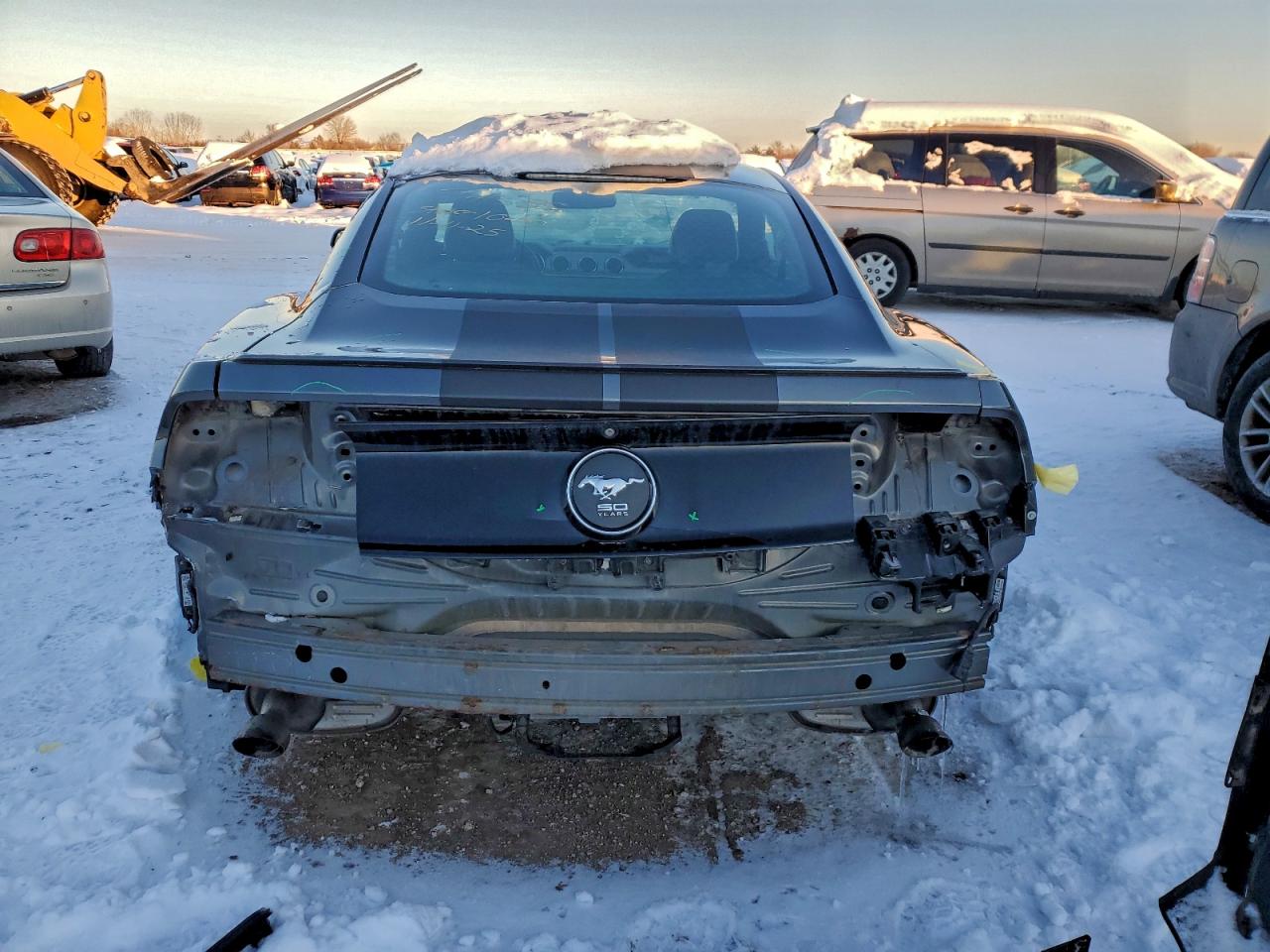 Ford Mustang Image 6