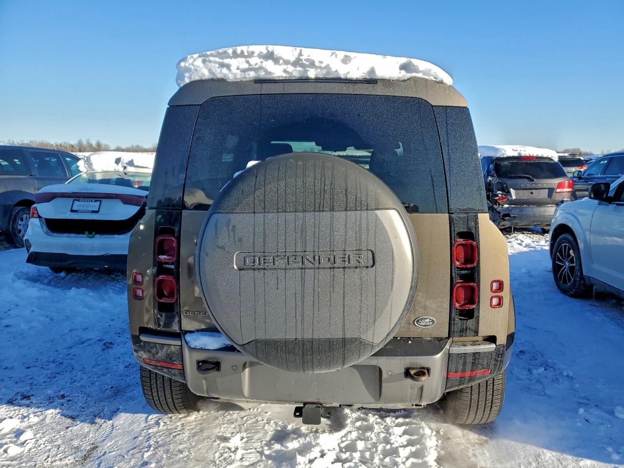 Land Rover Defender 110 X-dynamic Se Image 12