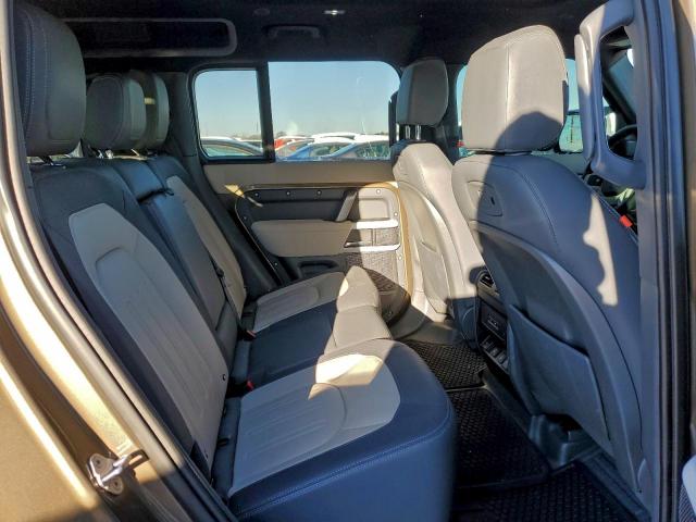 Land Rover Defender 110 X-dynamic Se Image 10