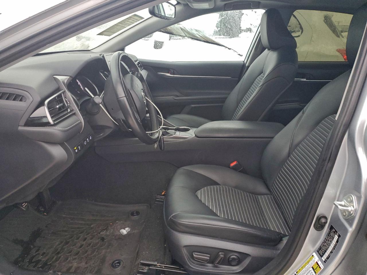 Toyota Camry Se Night Shade Image 11