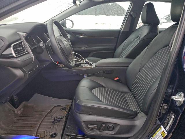 Toyota Camry Se Image 9