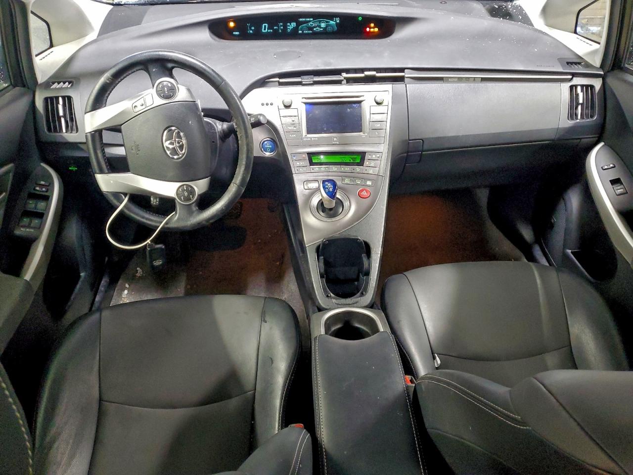 Toyota Prius Image 7