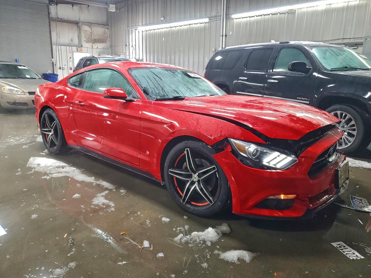 Ford Mustang Image 10