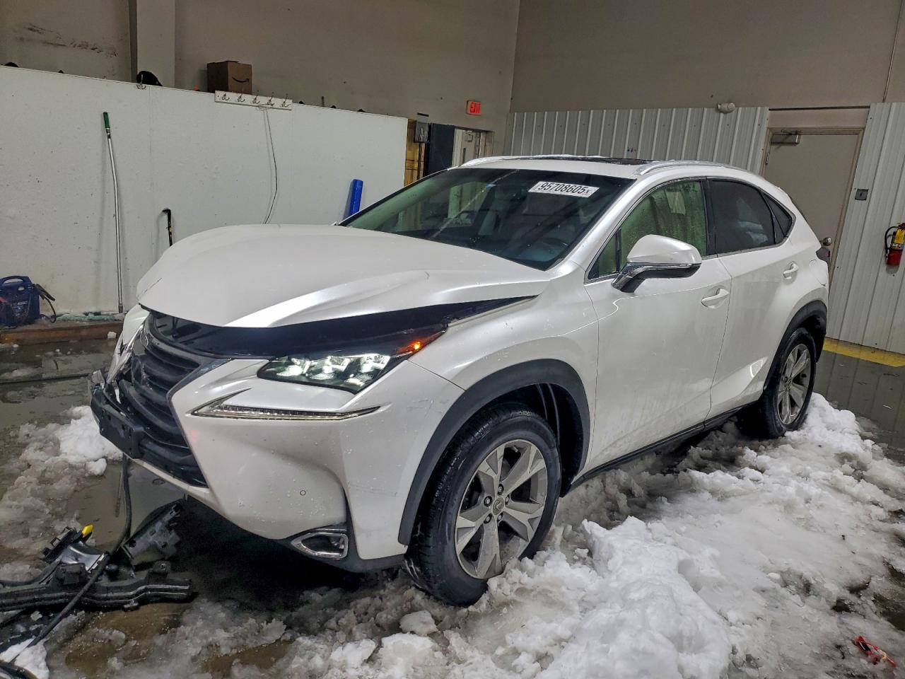 Lexus NX 200t Base Image 1