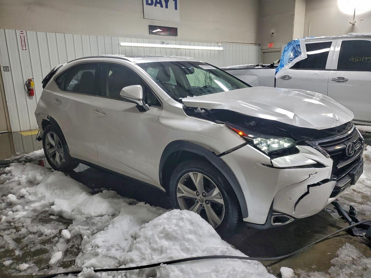 Lexus NX 200t Base Image 12
