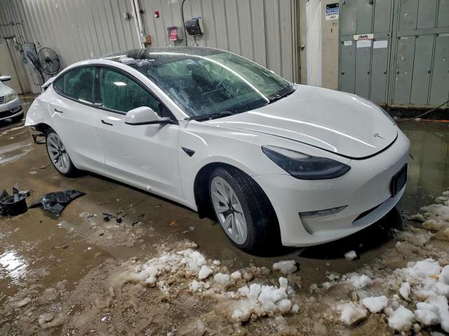 Tesla Model 3 Image 11