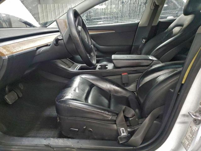 Tesla Model 3 Image 10