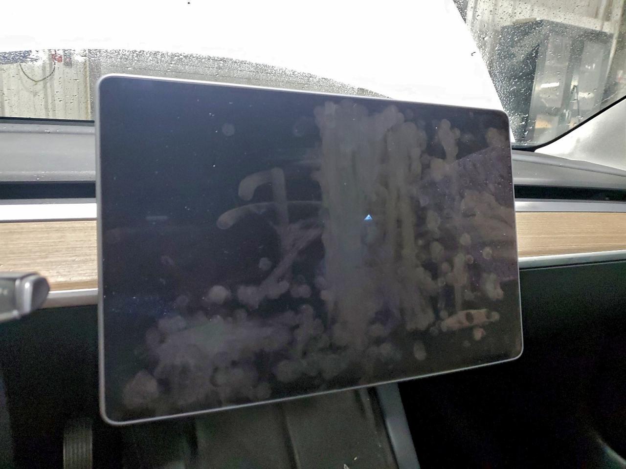 Tesla Model 3 Image 13