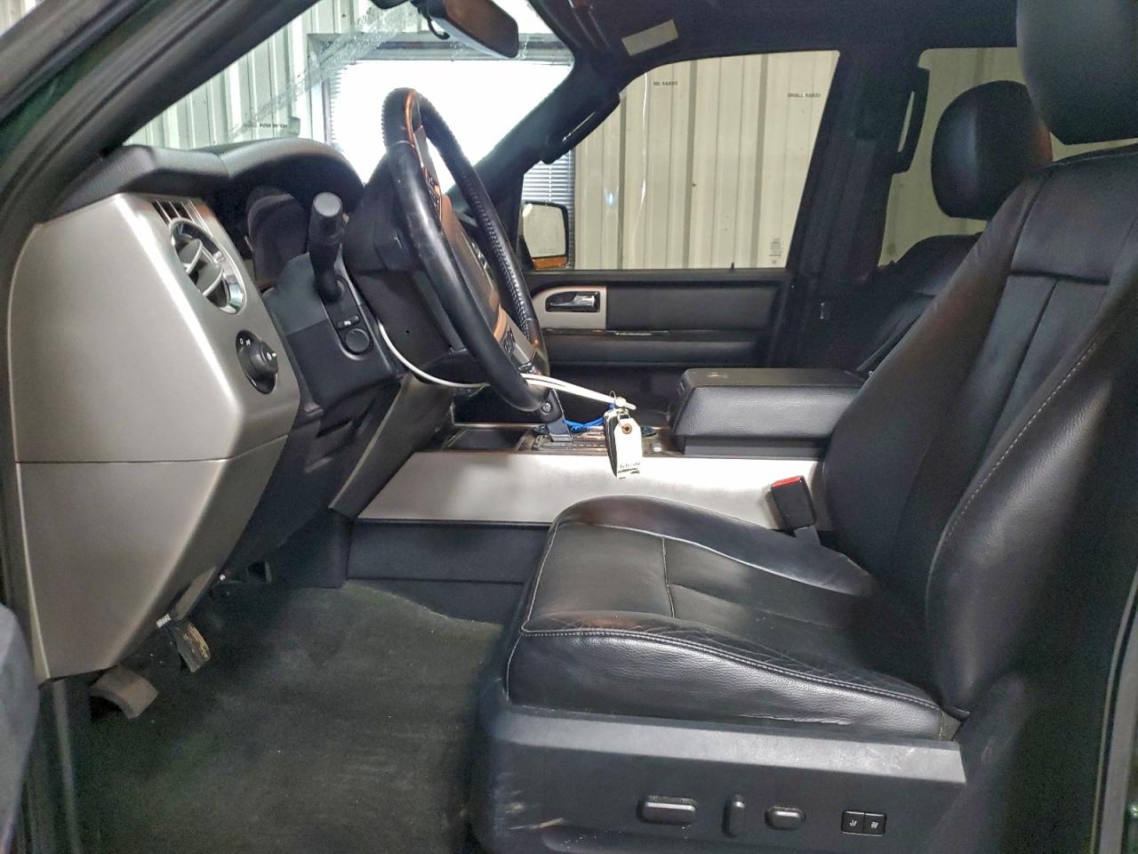 Ford Expedition Limited Image 12