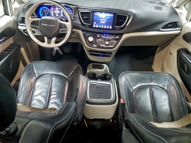 Chrysler Pacifica Limited Image 8