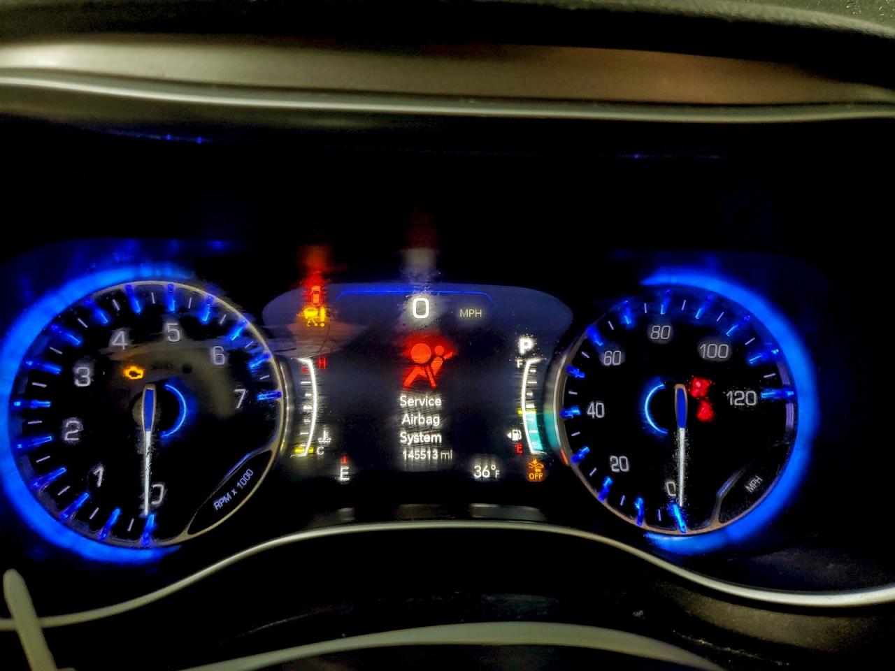 Chrysler Pacifica Limited Image 5