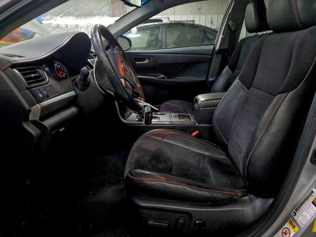 Toyota Camry Le Image 12