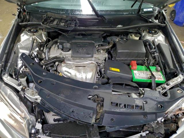 Toyota Camry Le Image 6