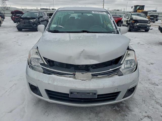Nissan Versa S Image 3