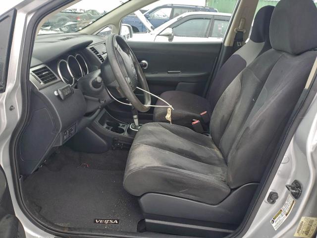 Nissan Versa S Image 9