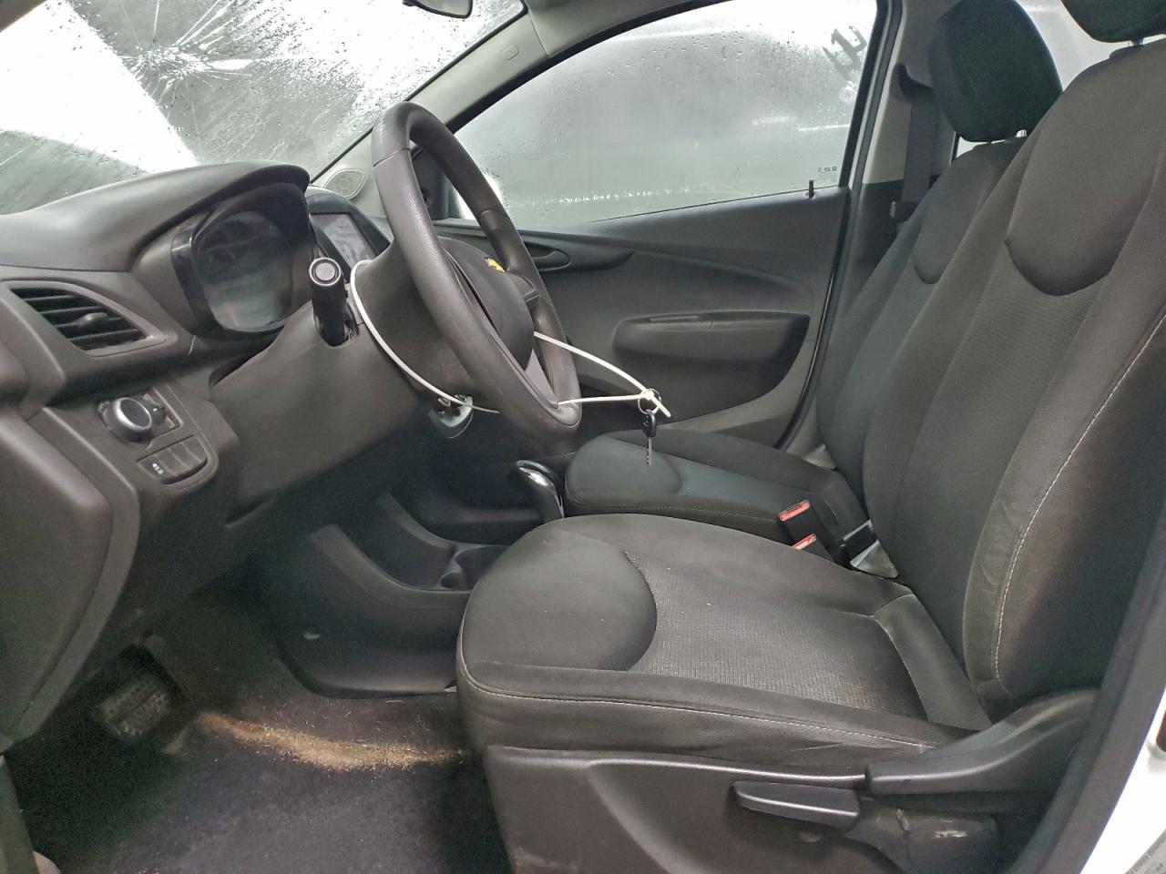 Chevrolet Spark Ls Image 10