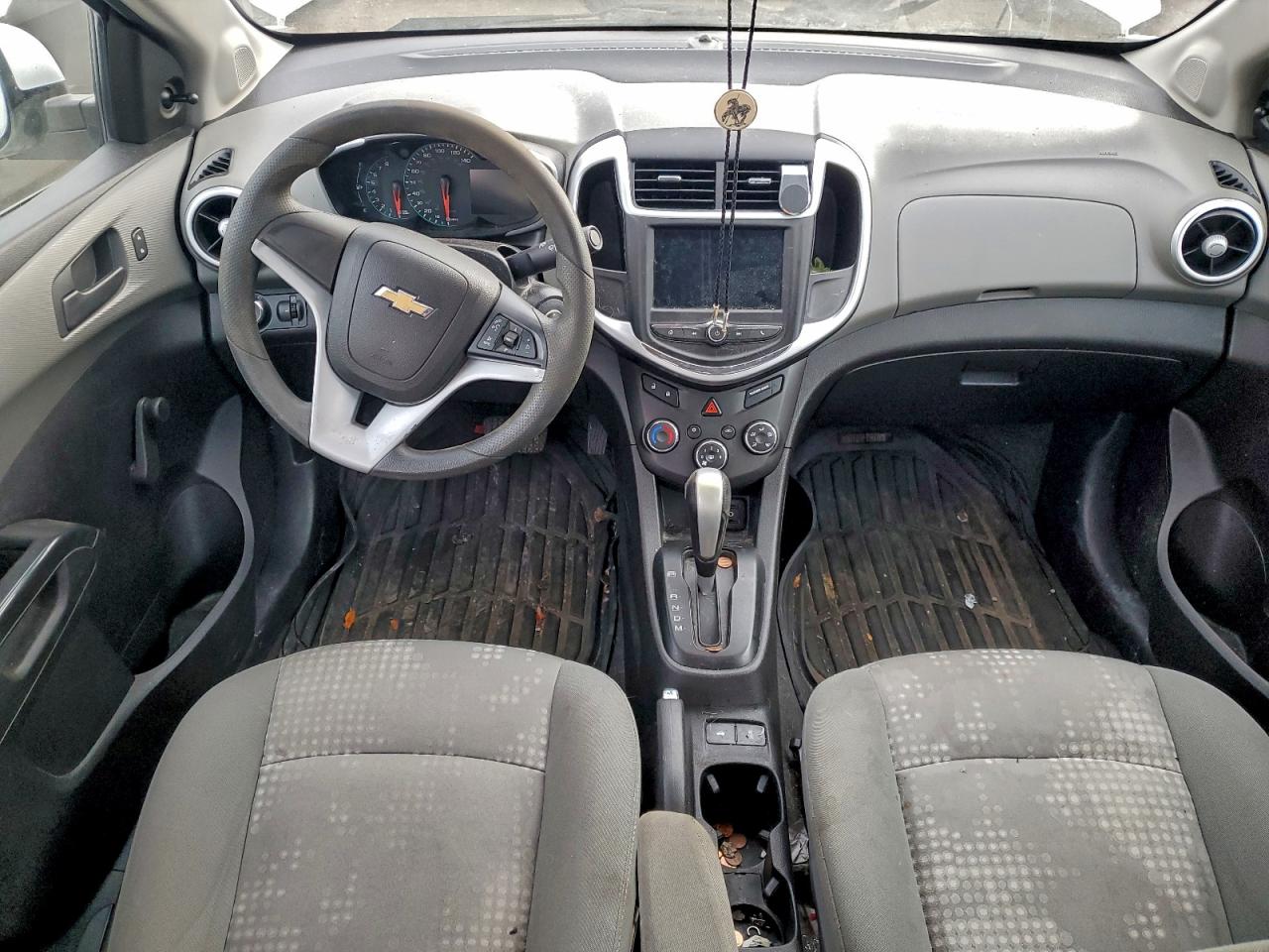 Chevrolet Sonic Ls Image 8