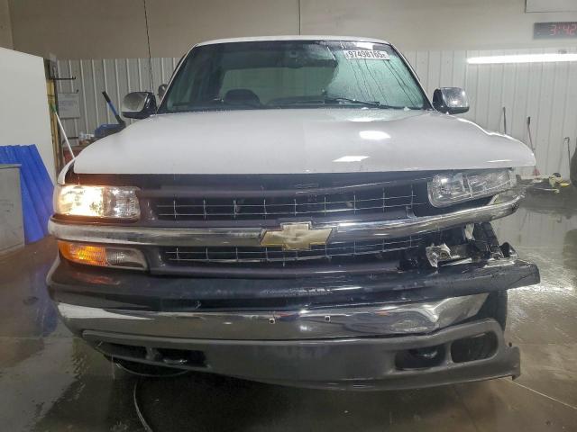 Chevrolet Silverado K1500 Image 2
