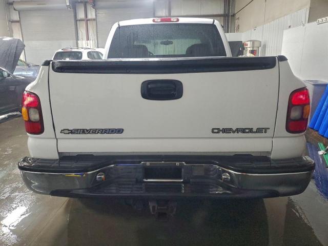 Chevrolet Silverado K1500 Image 11