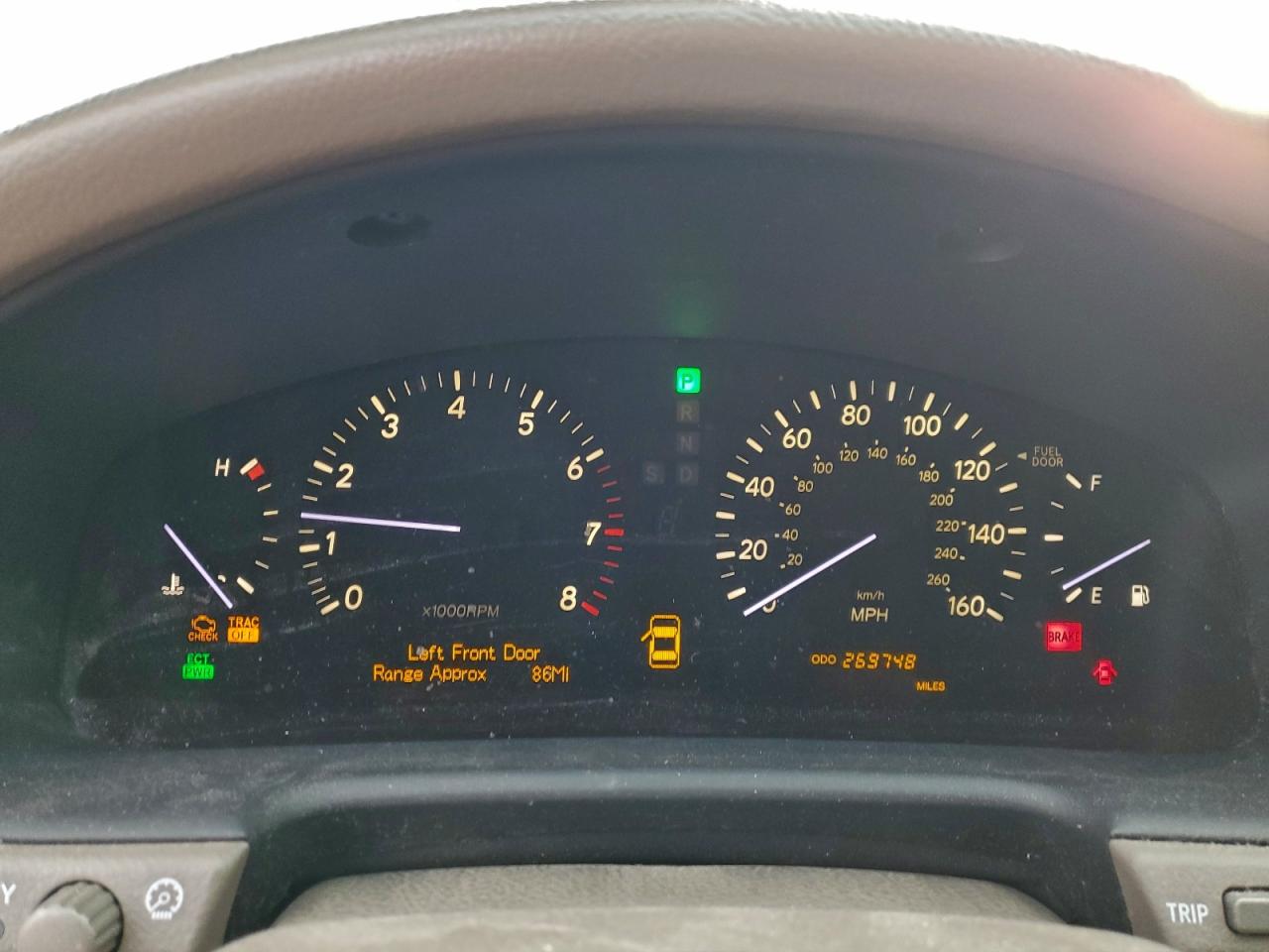 Lexus LS 430 Image 10