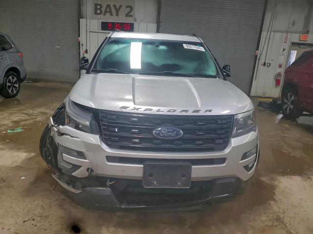 Ford Explorer Sport Image 5