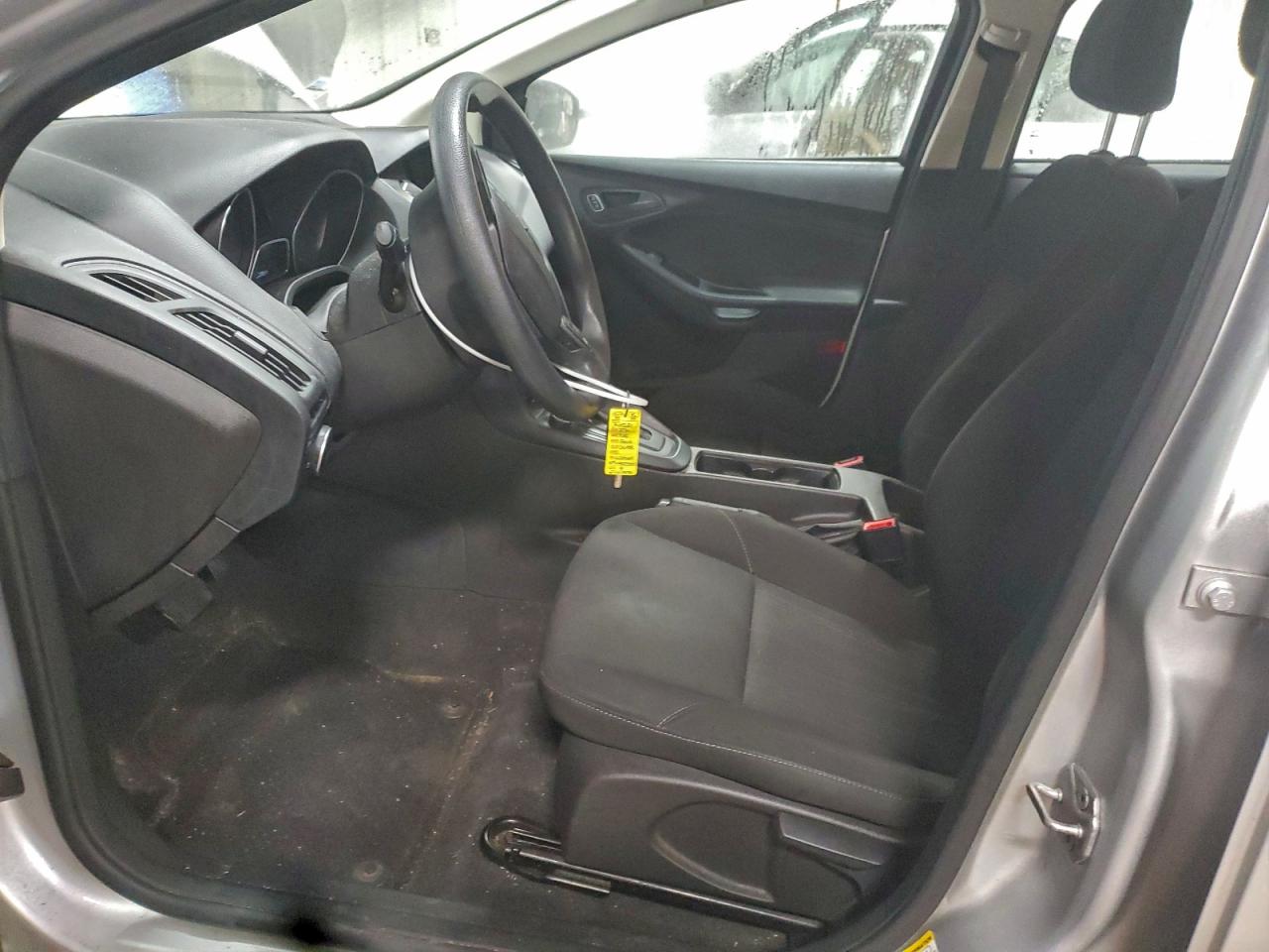 Ford Focus S Image 6