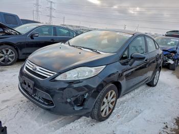  Salvage Ford Fiesta