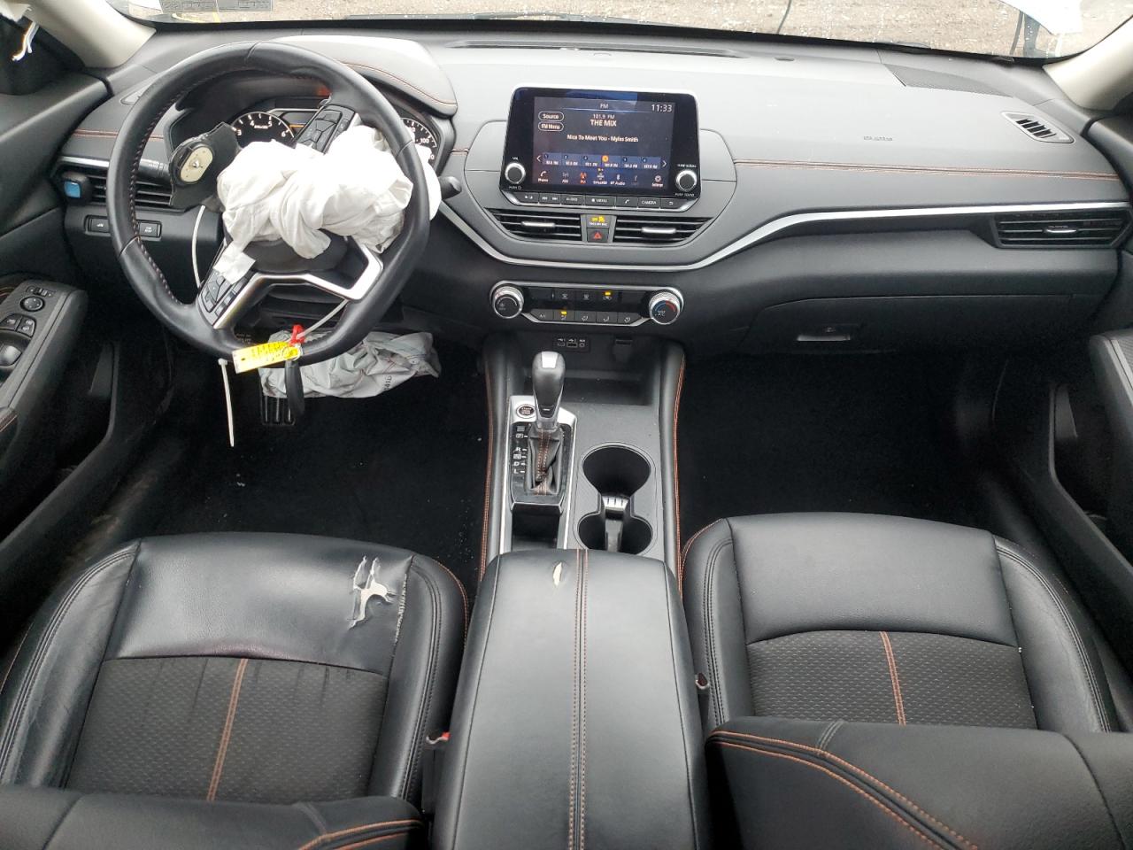 Nissan Altima Sr Image 9