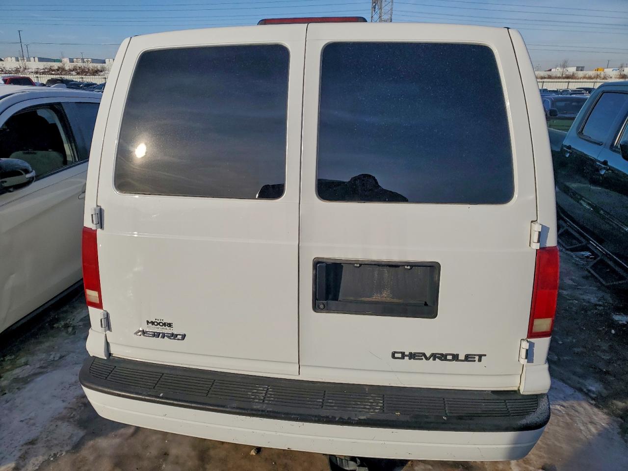 Chevrolet Astro Image 13