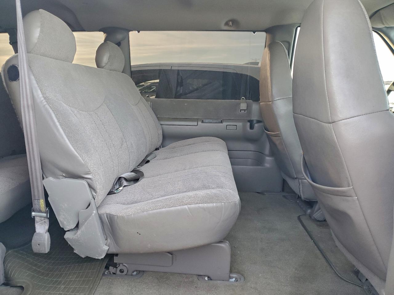 Chevrolet Astro Image 12