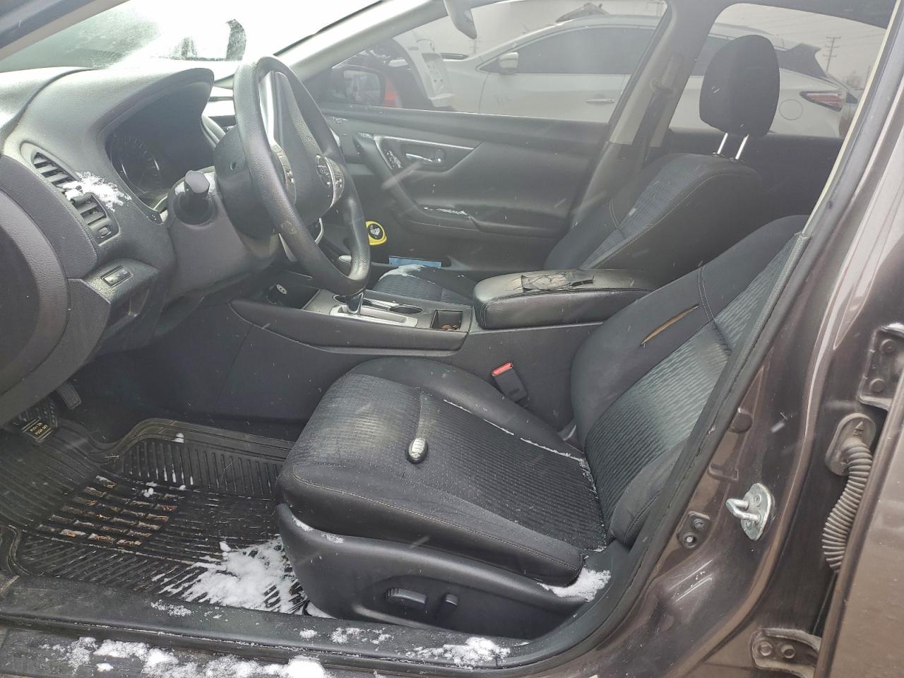 Nissan Altima 2.5 Image 6