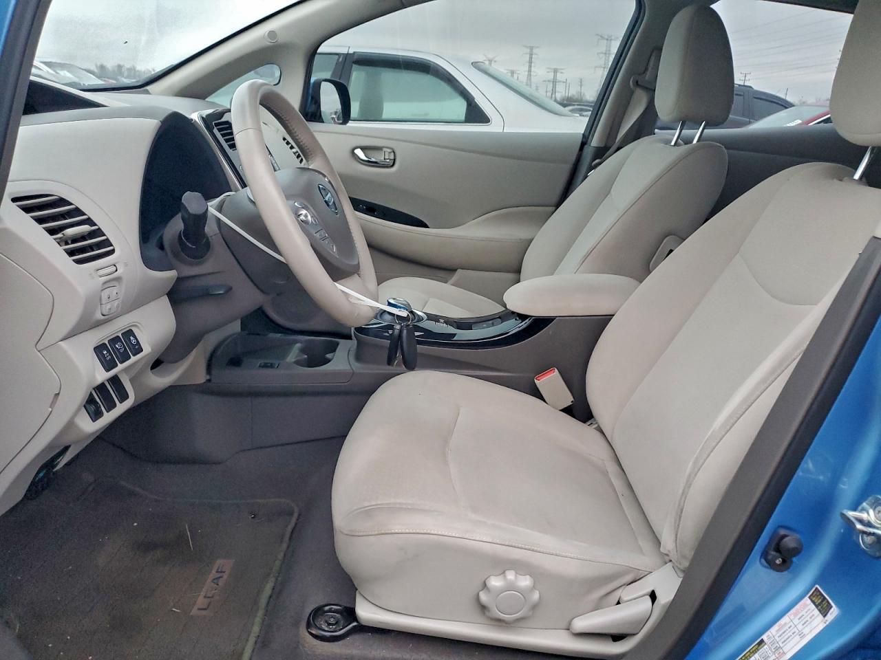 Nissan LEAF Sv Image 4