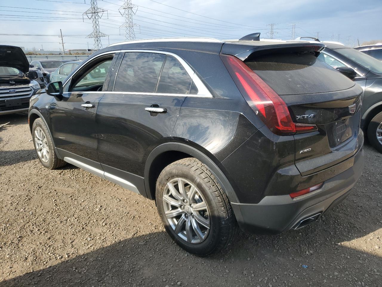 Cadillac XT4 Premium Luxury Image 2