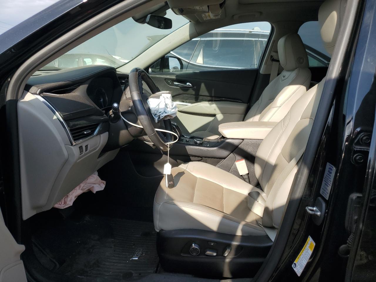 Cadillac XT4 Premium Luxury Image 4