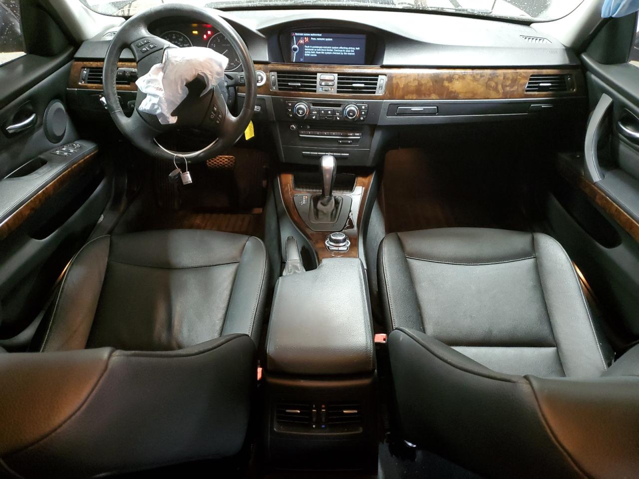 BMW 3 Series Xi Image 12