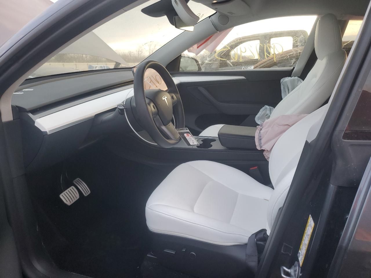 Tesla Model Y Image 7