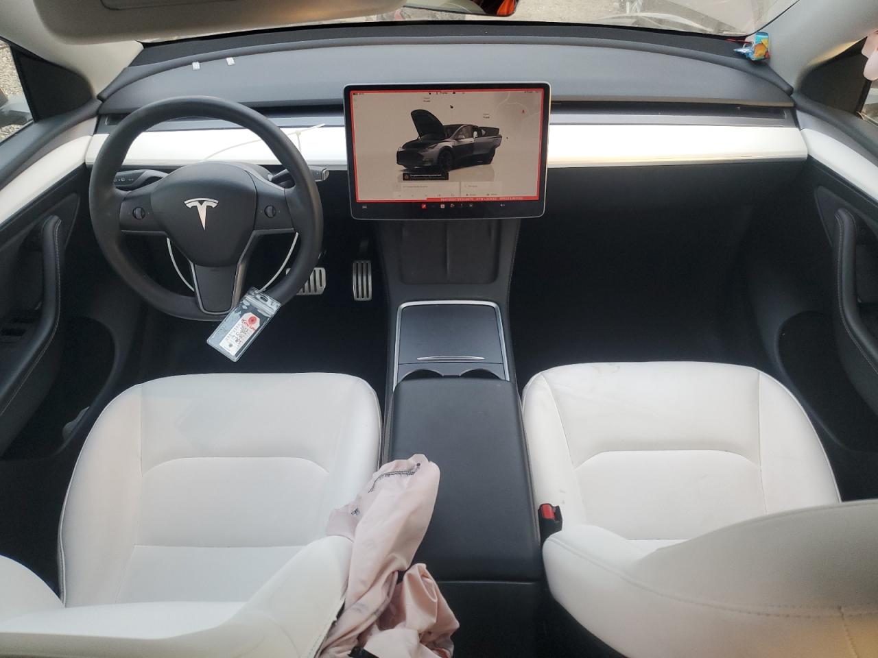 Tesla Model Y Image 11