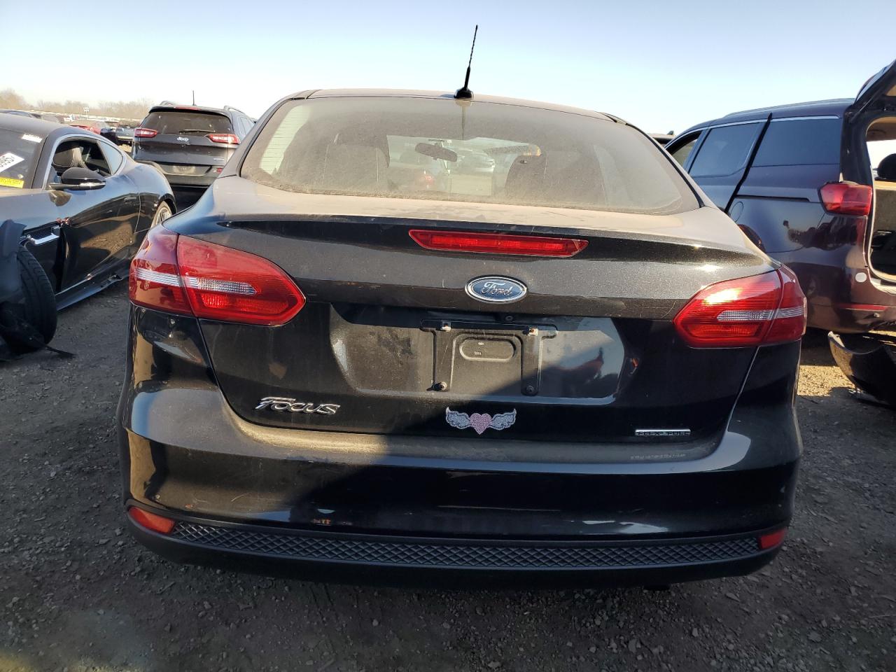 Ford Focus S Image 12