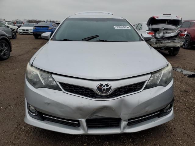 Toyota Camry L Image 3