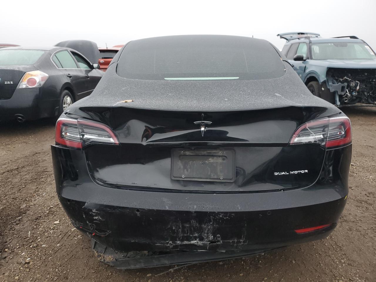 Tesla Model 3 Image 12