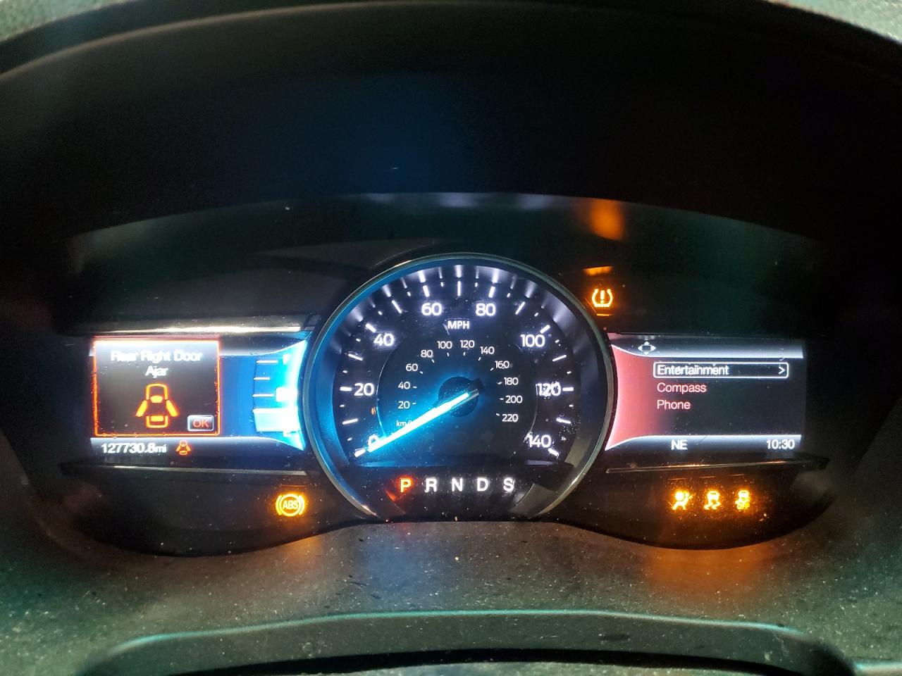 Ford Explorer Xlt Image 6