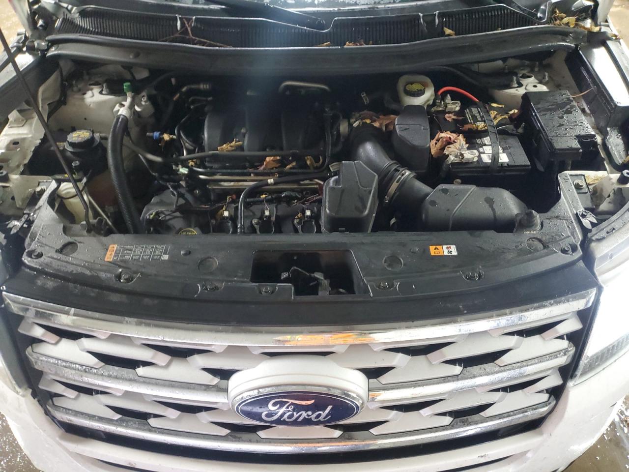 Ford Explorer Xlt Image 9