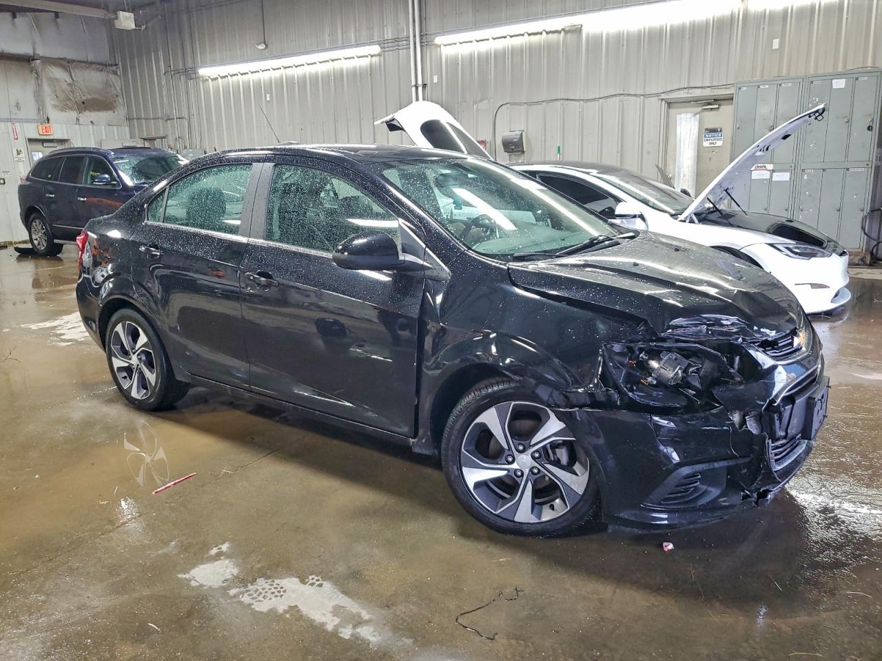 Chevrolet Sonic Premier Image 3