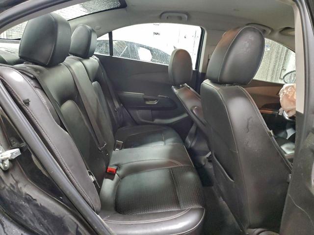 Chevrolet Sonic Premier Image 12