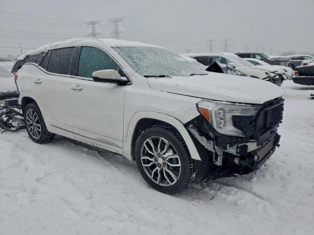 GMC Terrain Denali Image 8