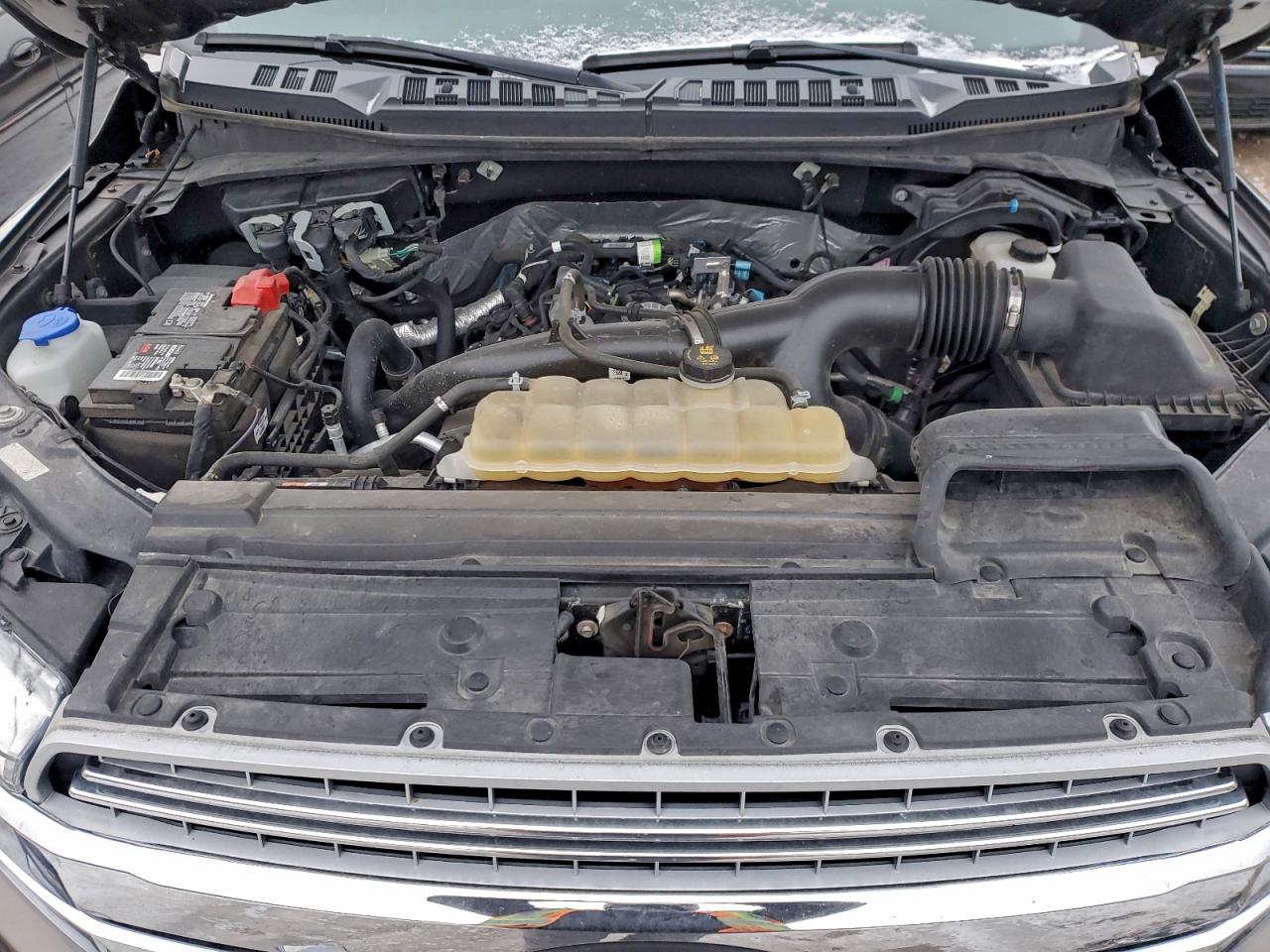 Ford F-150 Supercrew Image 3