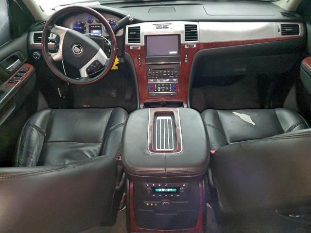 Cadillac Escalade Premium Image 2