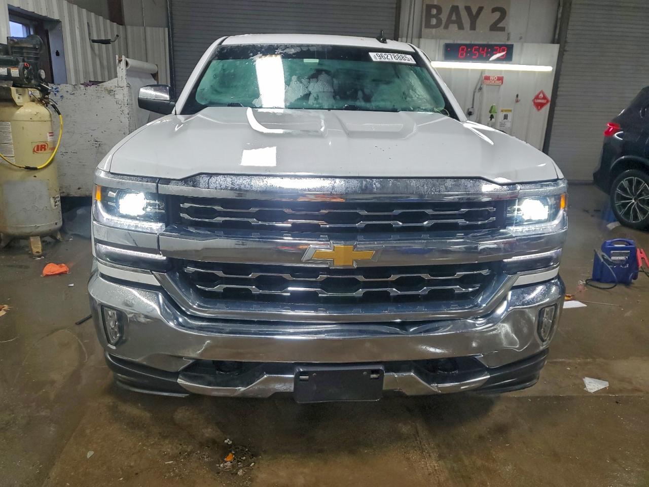Chevrolet Silverado K1500 Ltz Image 6