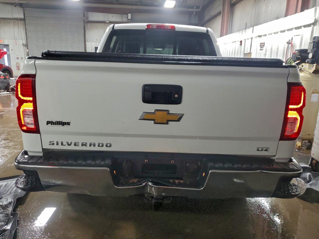 Chevrolet Silverado K1500 Ltz Image 8